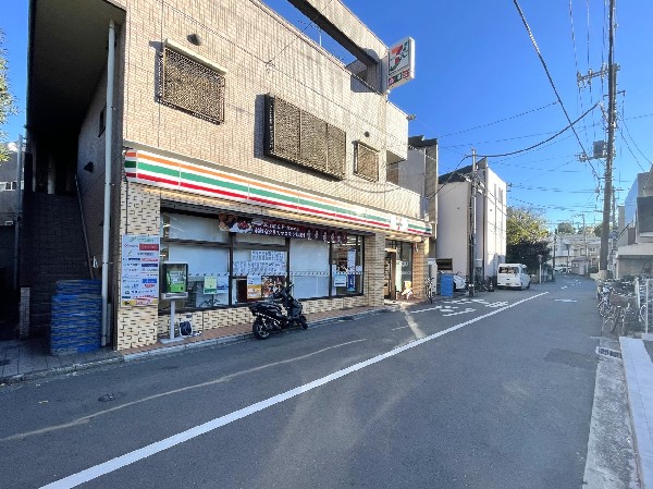 セブンイレブン横浜白幡南店(近くて便利、期待以上の品質を提供するコンビニ。セブンイレブンの商品を最短30分で届ける7NOW取扱店。)