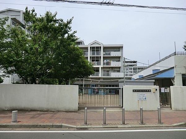 長津田保育園(長津田公園に隣接する保育園。一人ひとりをありのまま受け入れて、子どもの思いに寄り添ってくれる園です。)
