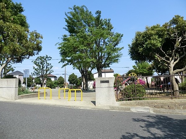 大原北公園(広々した広場や遊具でお子さまがのびのび遊べる憩いのスポット。お散歩やジョギング、ピクニックも最適。)