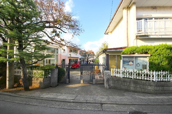 中山幼稚園(幼児期に必要な生活習慣の育成や、子どもの持つ天性をまげずに伸ばす事を大切にしている園です。)